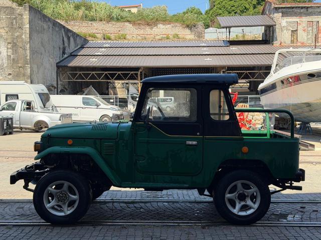 TOYOTA Land Cruiser BJ40