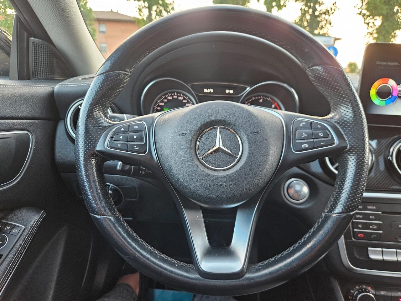 Mercedes-benz CLA 220 4MATIC PAK AMG TETTO