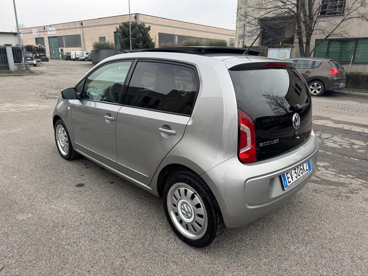 Volkswagen up! Metano neopatentati 94000 full optional