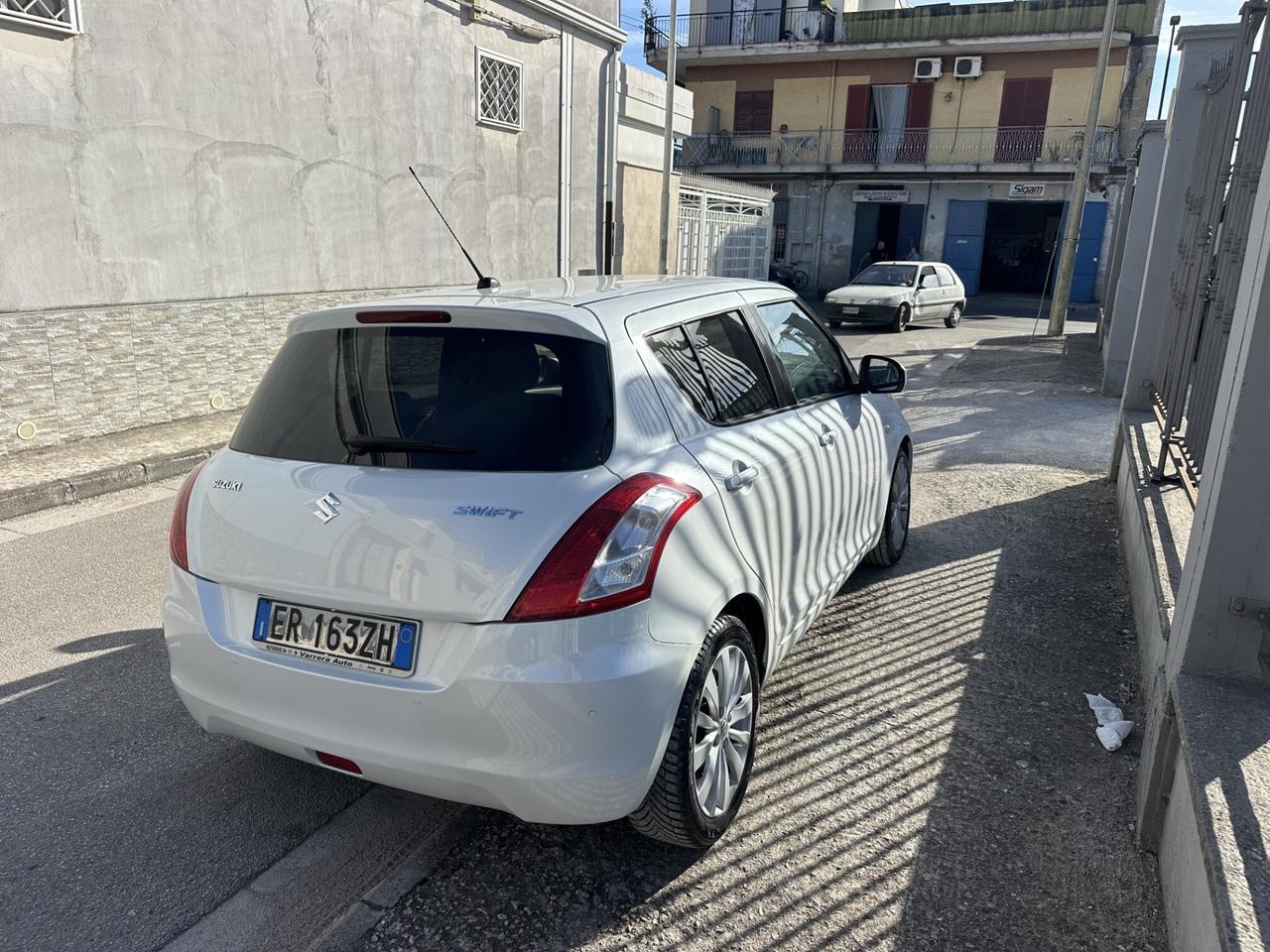Suzuki Swift 1.2 Benzina 95 Cv Country