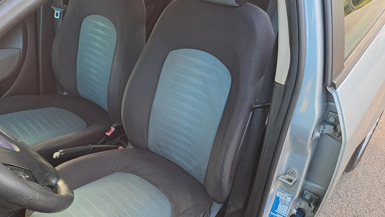 Fiat Grande Punto 1.4 GPL 5 porte OK NEOPATENTATI