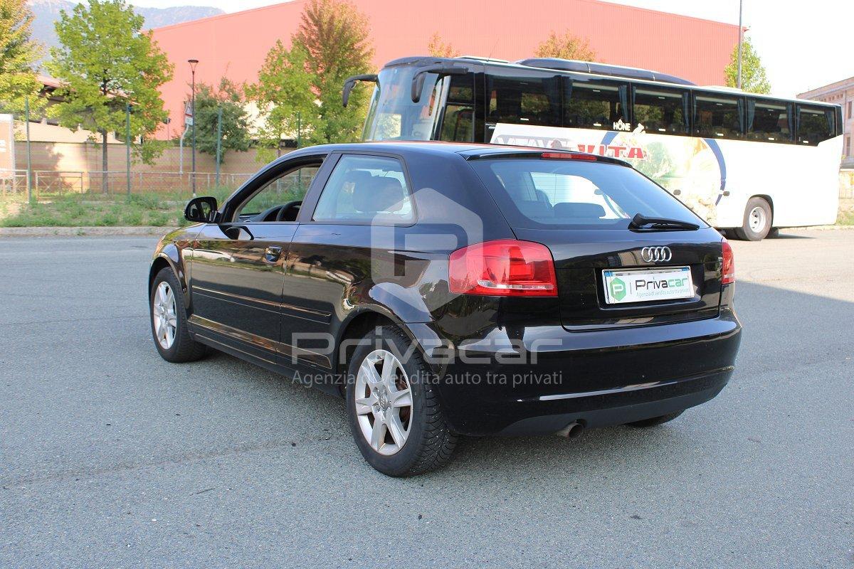 AUDI A3 1.6 TDI 105 CV CR Ambiente