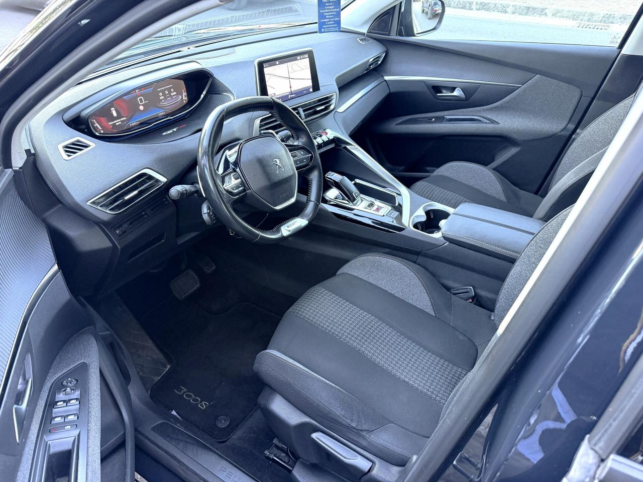 Peugeot 3008 BlueHDi 130 S&S EAT8 Business