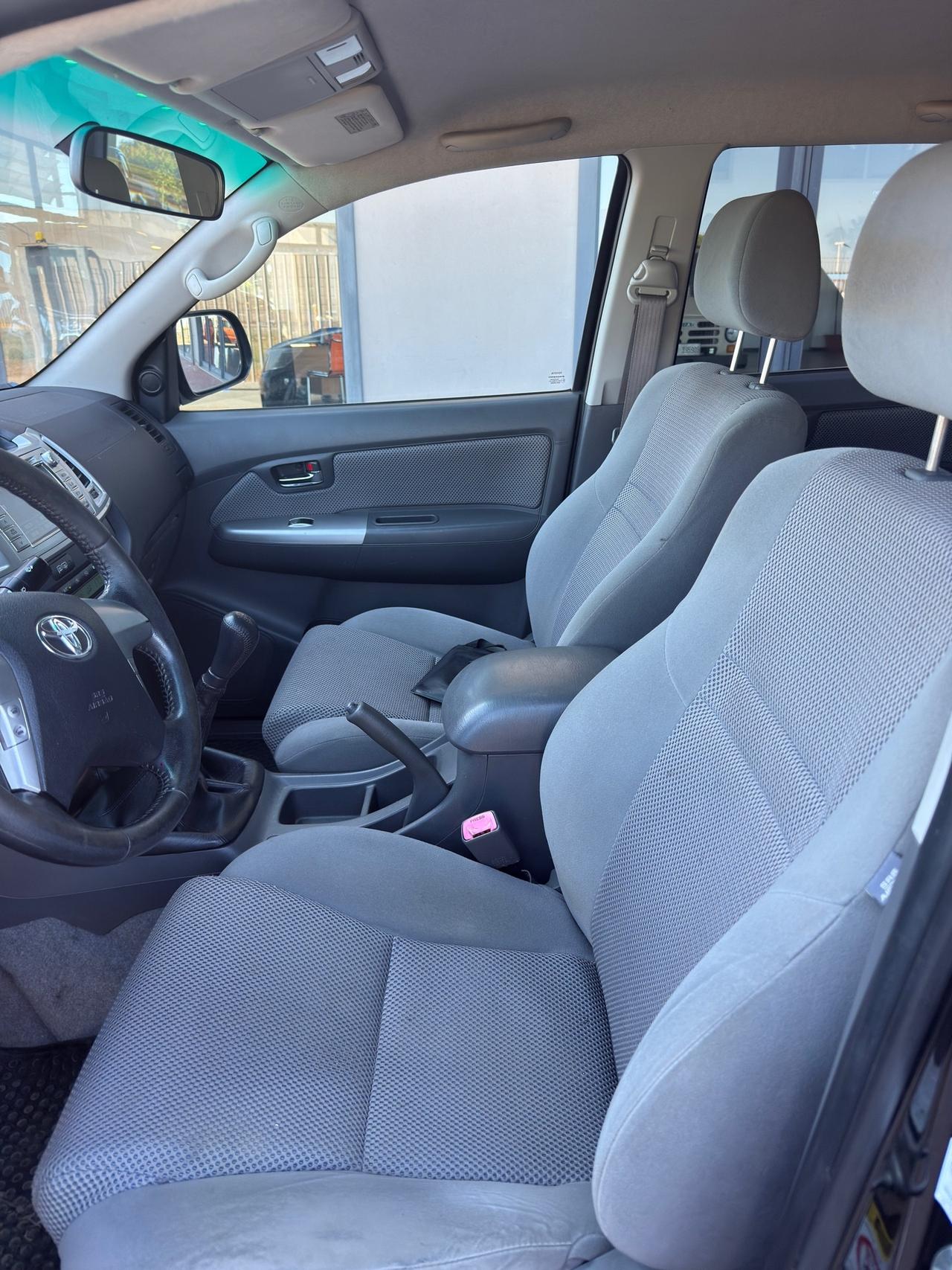 Toyota Hilux 3.0 D-4D 4WD my12"