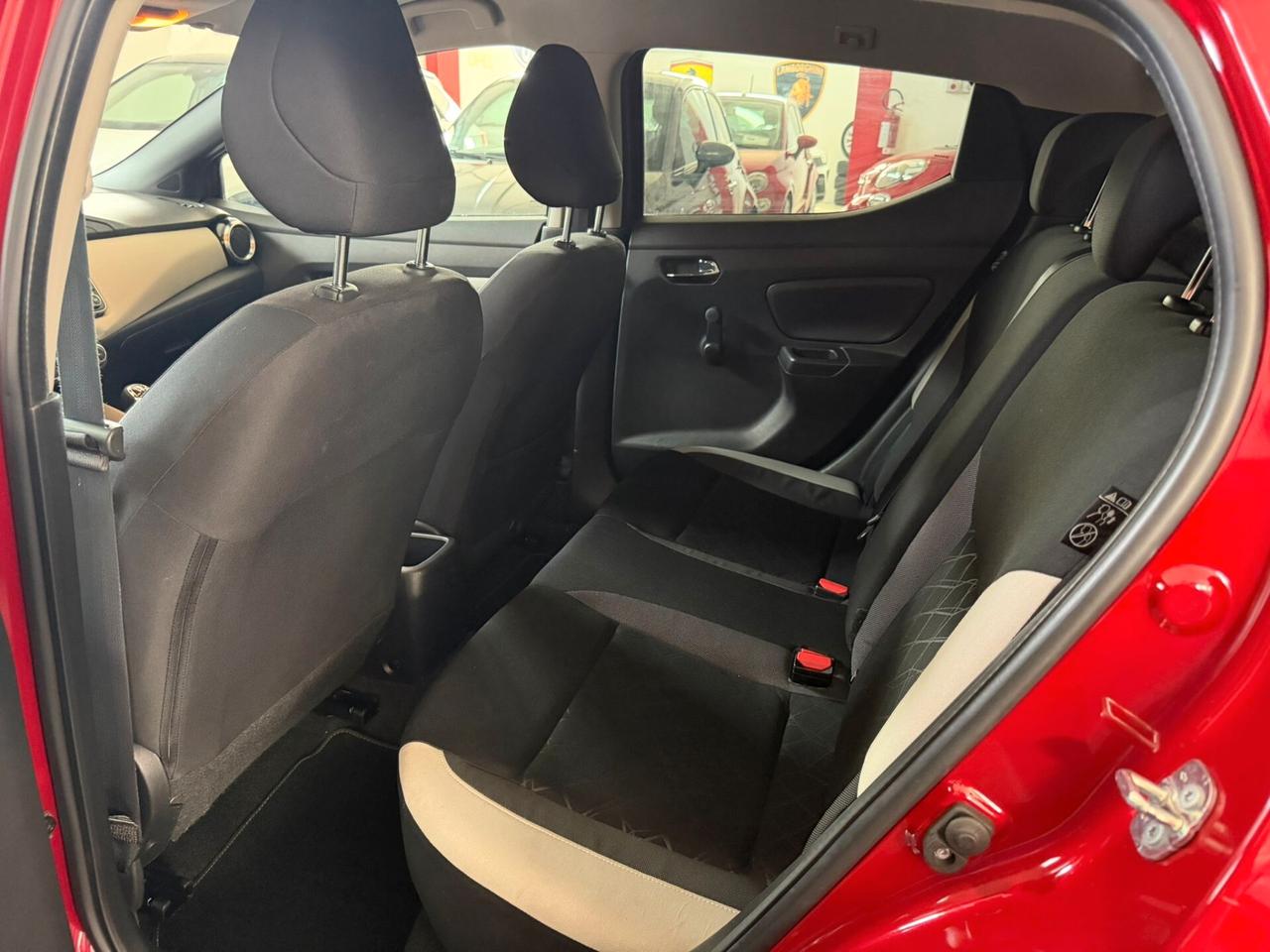 Nissan Micra 0.9 IG-T 12V 5 porte Tekna