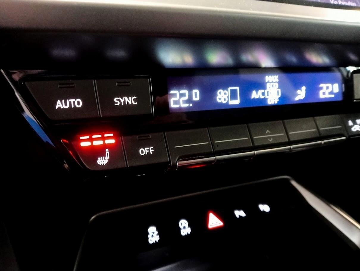 Audi A3 Sportback 40 2.0 TDI 200CV SLINE QUATTRO 19" IDENTITY BLACK