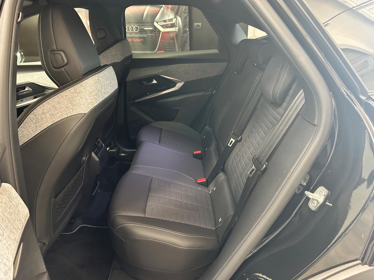 Peugeot 3008 GT Hybrid 145cv e-DCS6