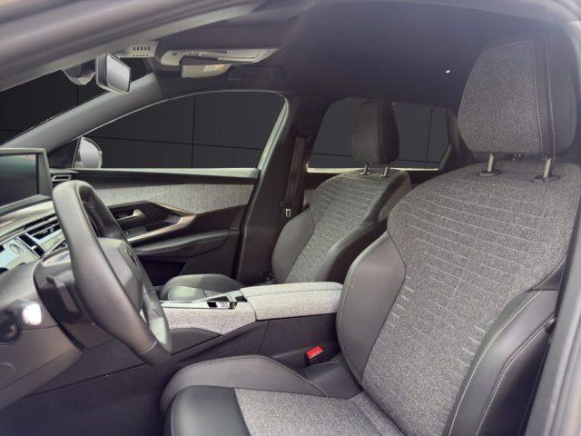 PEUGEOT 5008 Hybrid 136 e-DCS6 Allure Pack