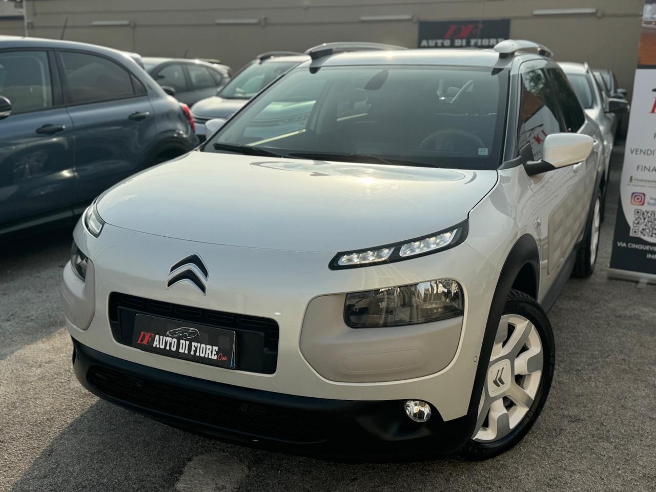 Citroen C4 Cactus 1.2 PureTech 82 Shine NAVI RETROCAMERA