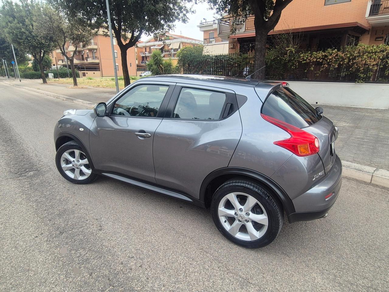 Nissan Juke 1.6 GPL 117cv anno 2014 navigatore retrocamera