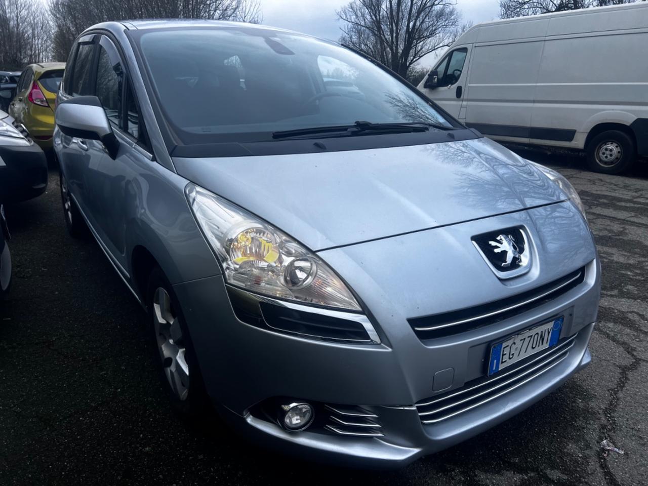 Peugeot 5008 1.6 HDi 112CV Business