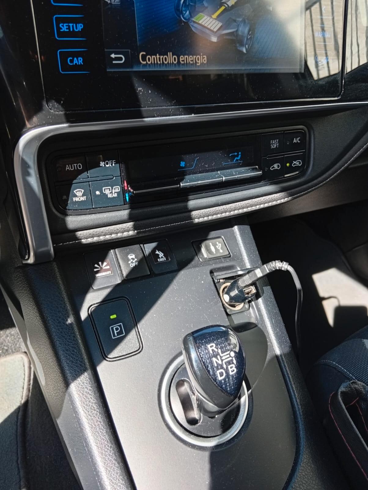 Toyota Auris Touring Sports 1.8 Hybrid Lounge