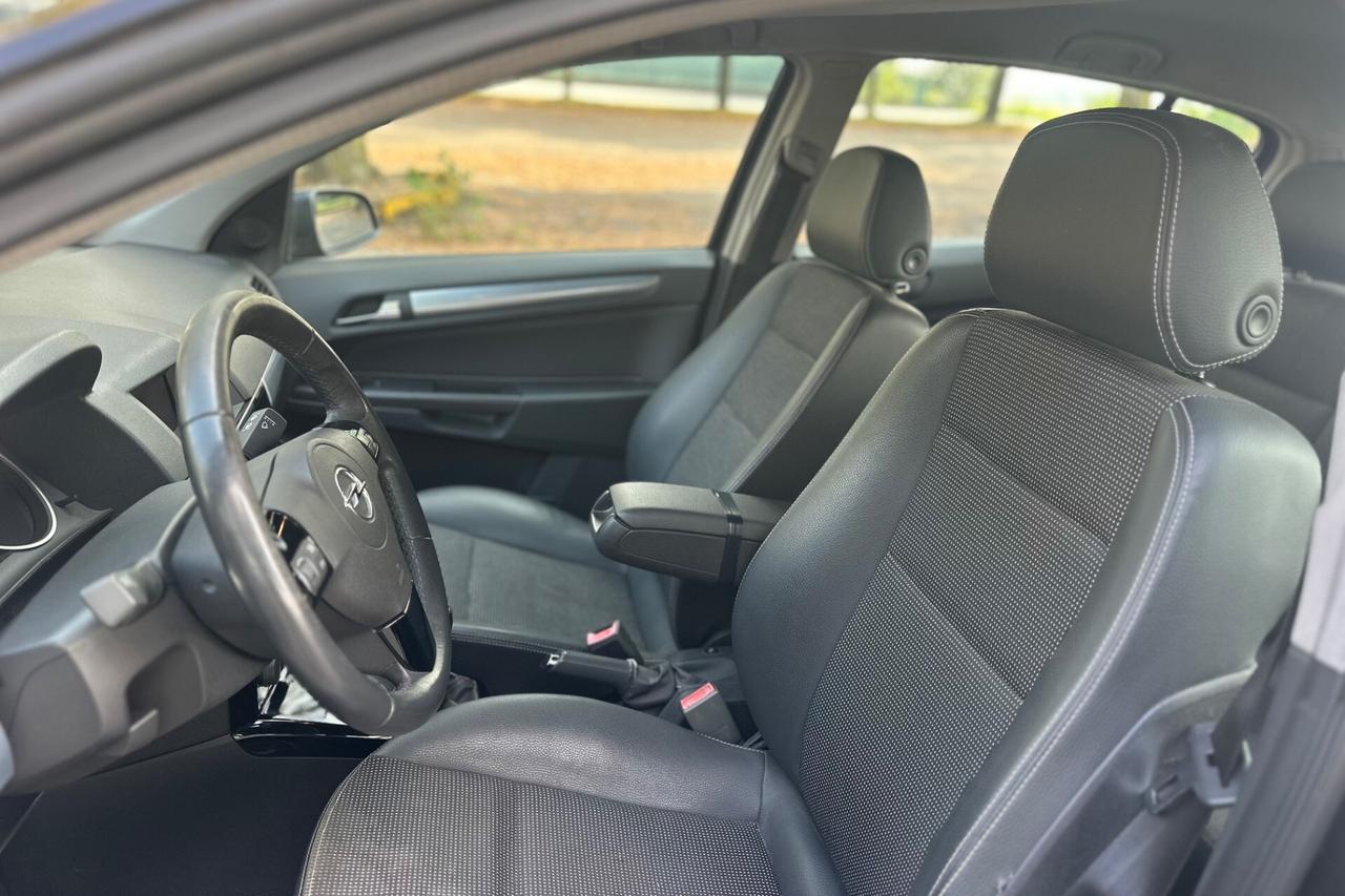 Opel Astra 1.7 CDTI 125CV 5 porte Cosmo