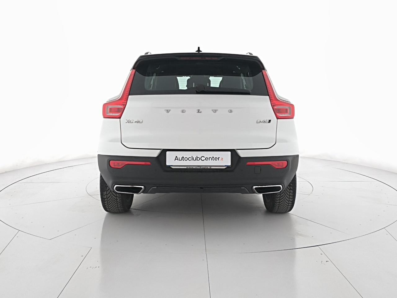 Volvo XC40 2.0 d4 R-design awd