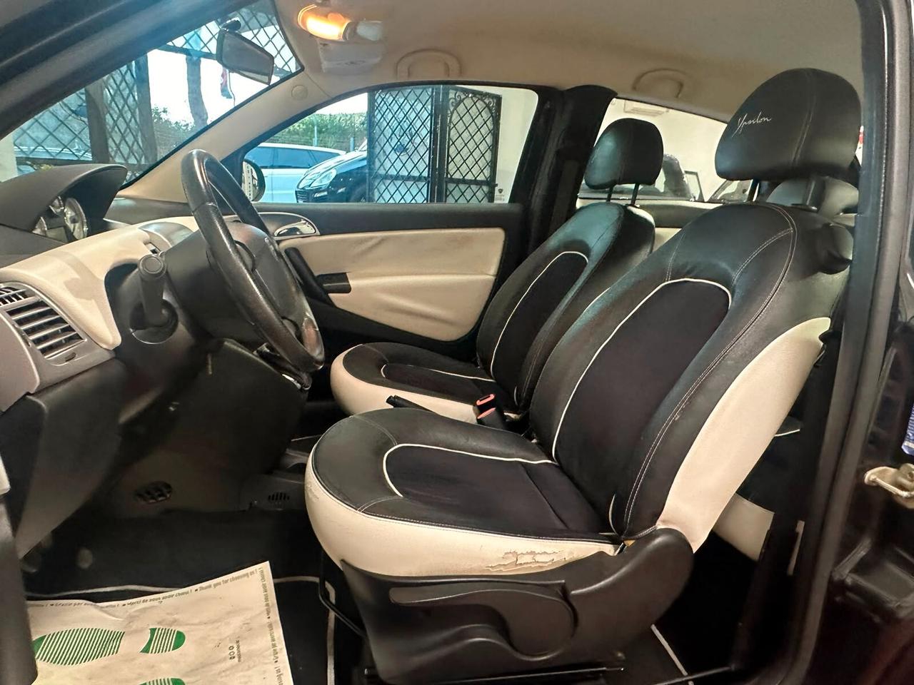Lancia Ypsilon 1.2 69 CV Elle