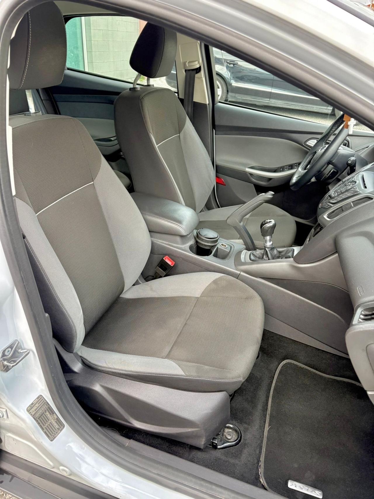 Ford Focus 1.6 TDCi (110CV) 5p. Tit. DPF