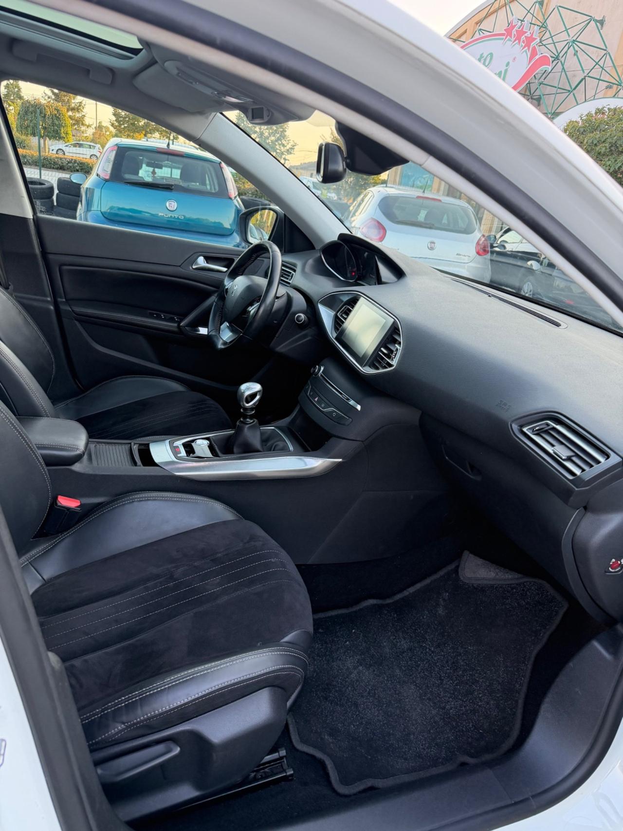 Peugeot 308 1.6 e-HDi 115 CV Stop&Start Active