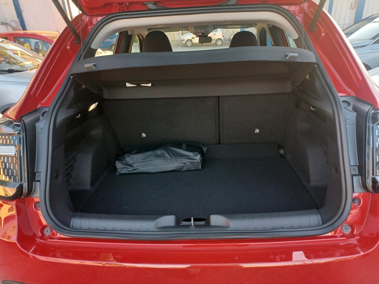 Fiat 600 Hybrid 110 CV DCT MHEV Business. KM 0