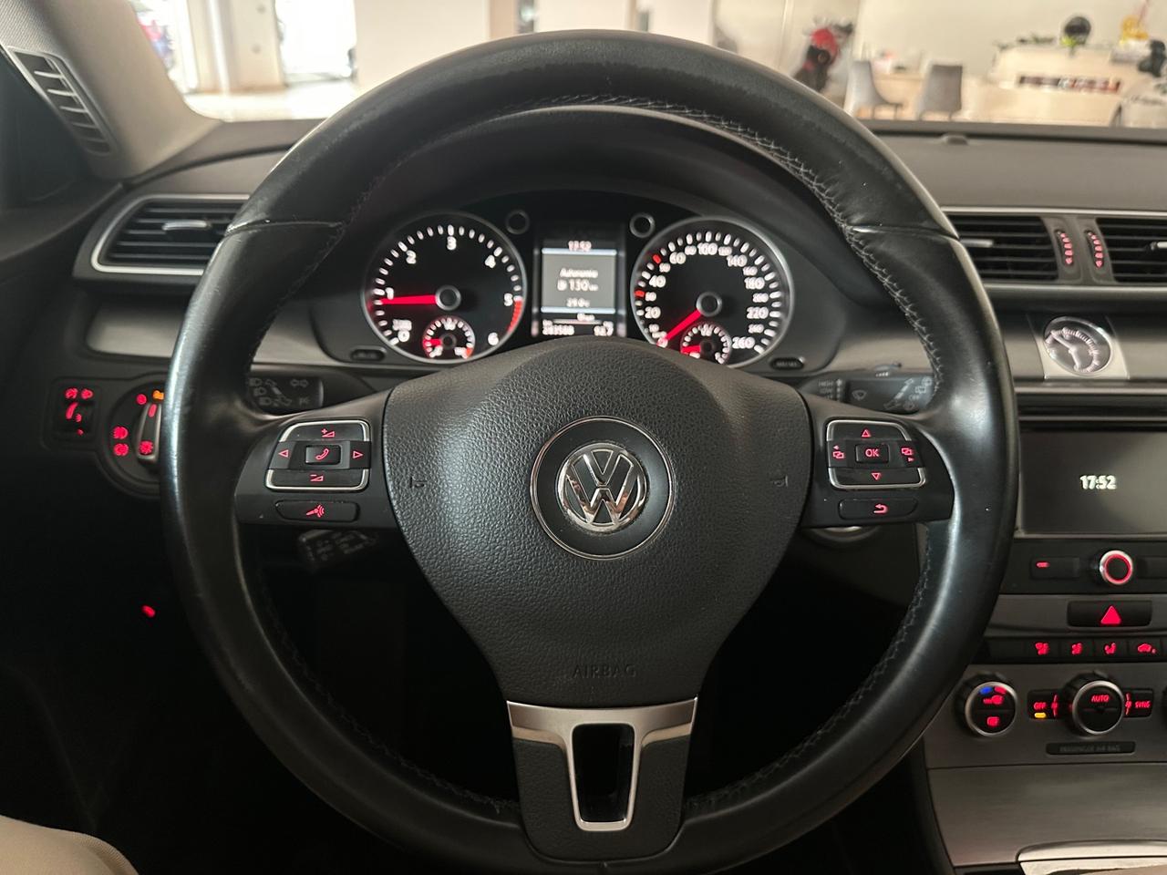 Volkswagen Passat Var. 2.0 TDI Highline BlueM.Tech.
