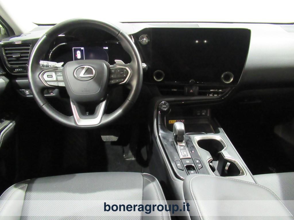 Lexus NX 2.5 Hybrid Premium 4WD e-CVT