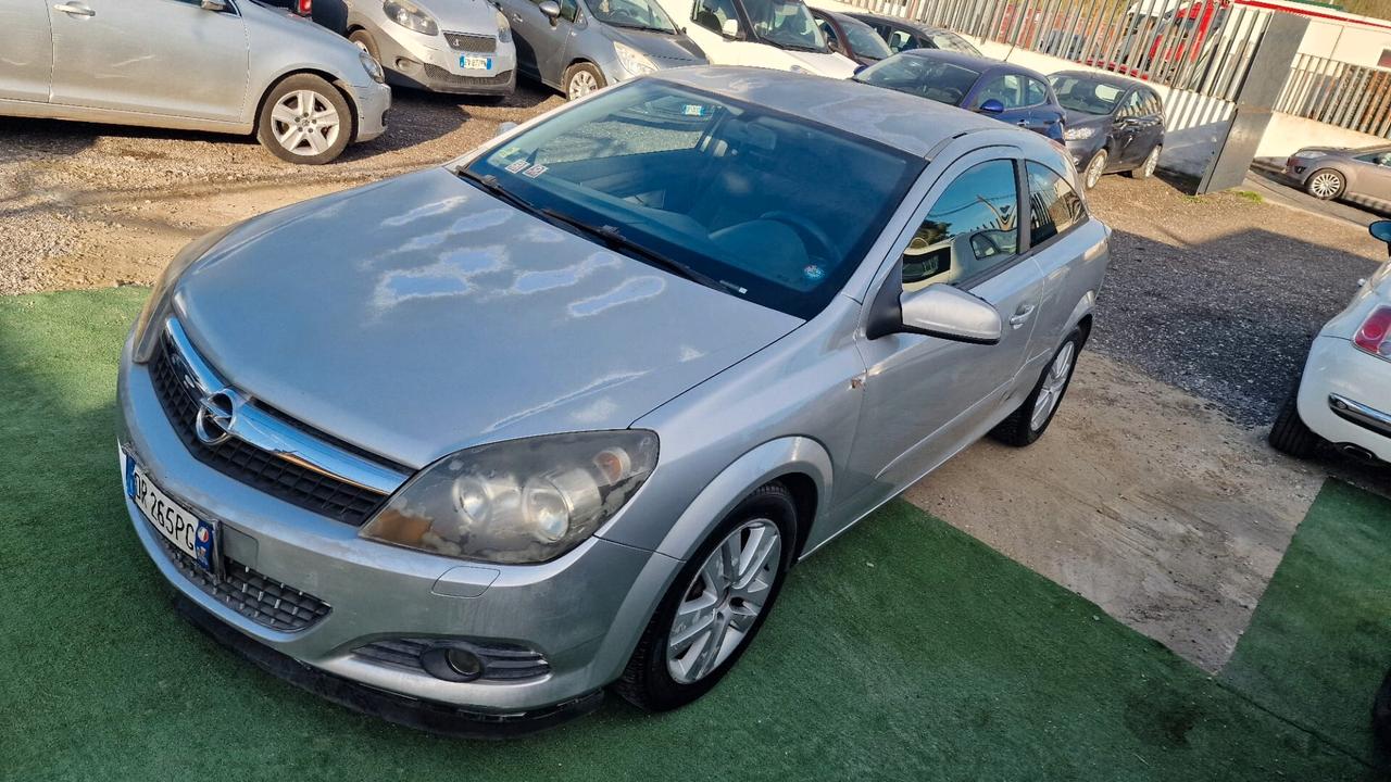 Opel Astra GTC 1.4 benzina 3 porte Enjoy