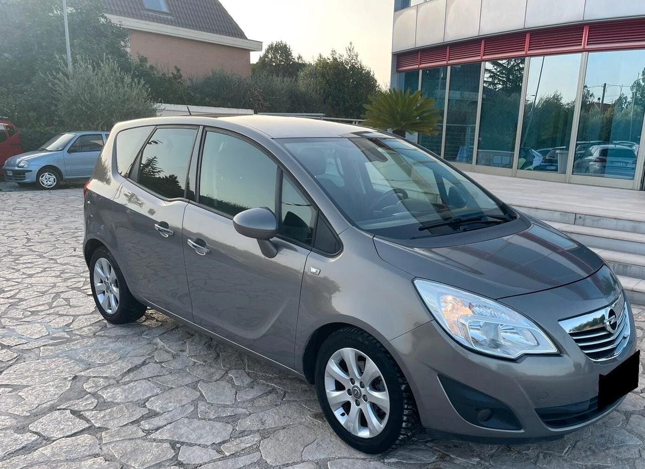 Opel Meriva 1.3 CDTI 95CV ecoFLEX Cosmo