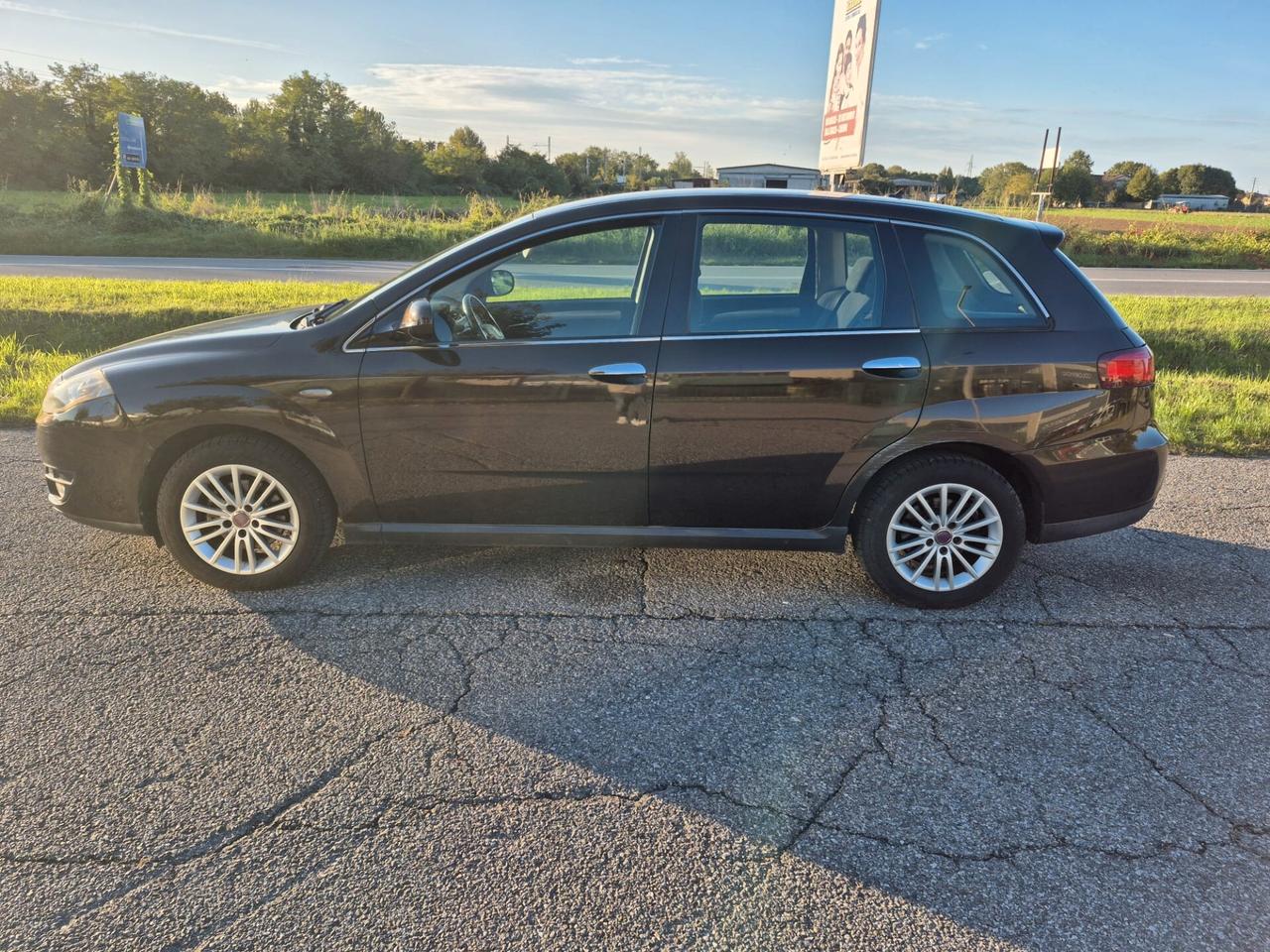Fiat Croma 1.9 Multijet 16V Must