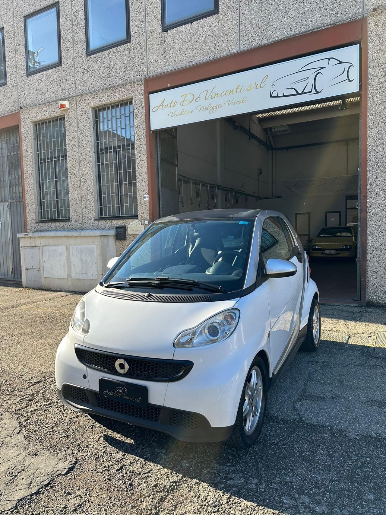 Smart ForTwo 1000 45 kW MHD coupé pure Teen II