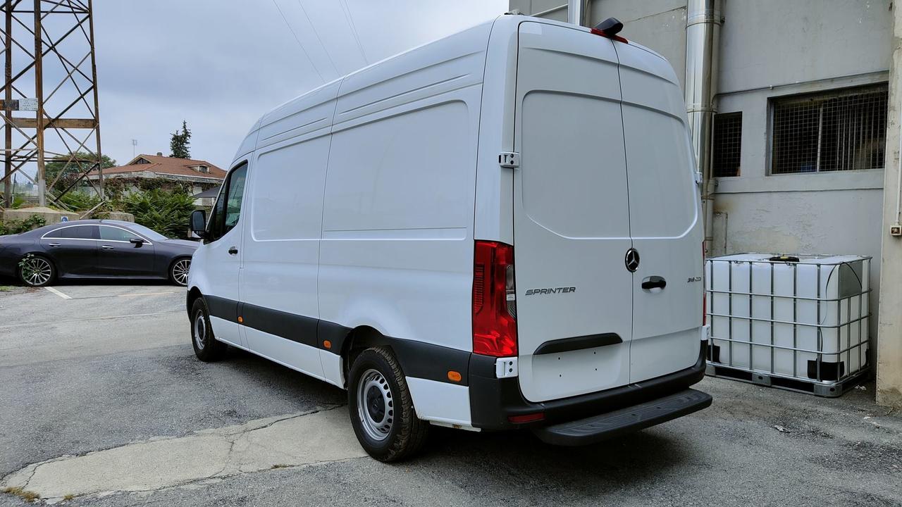 Mercedes-Benz Sprinter Furgone 319CDI 37/35 PRO