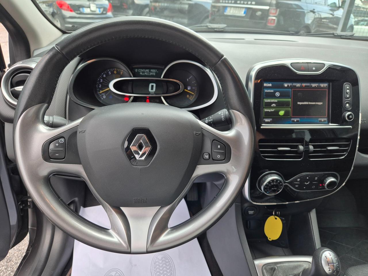 Renault Clio 1.2 75CV 5 porte COSTUMWENATIONAL