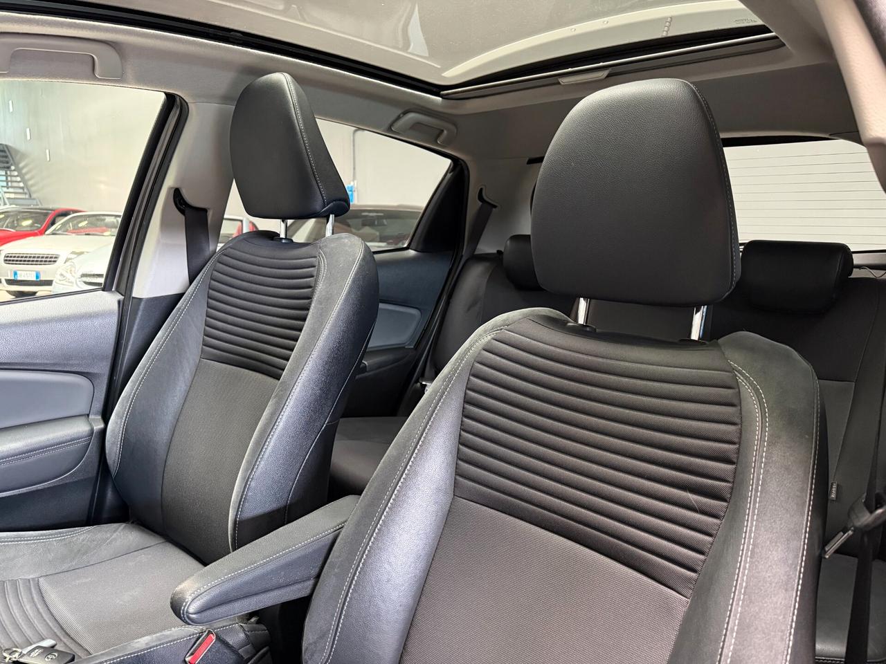 Toyota Yaris 1.5 Hybrid 5 porte neopatentati
