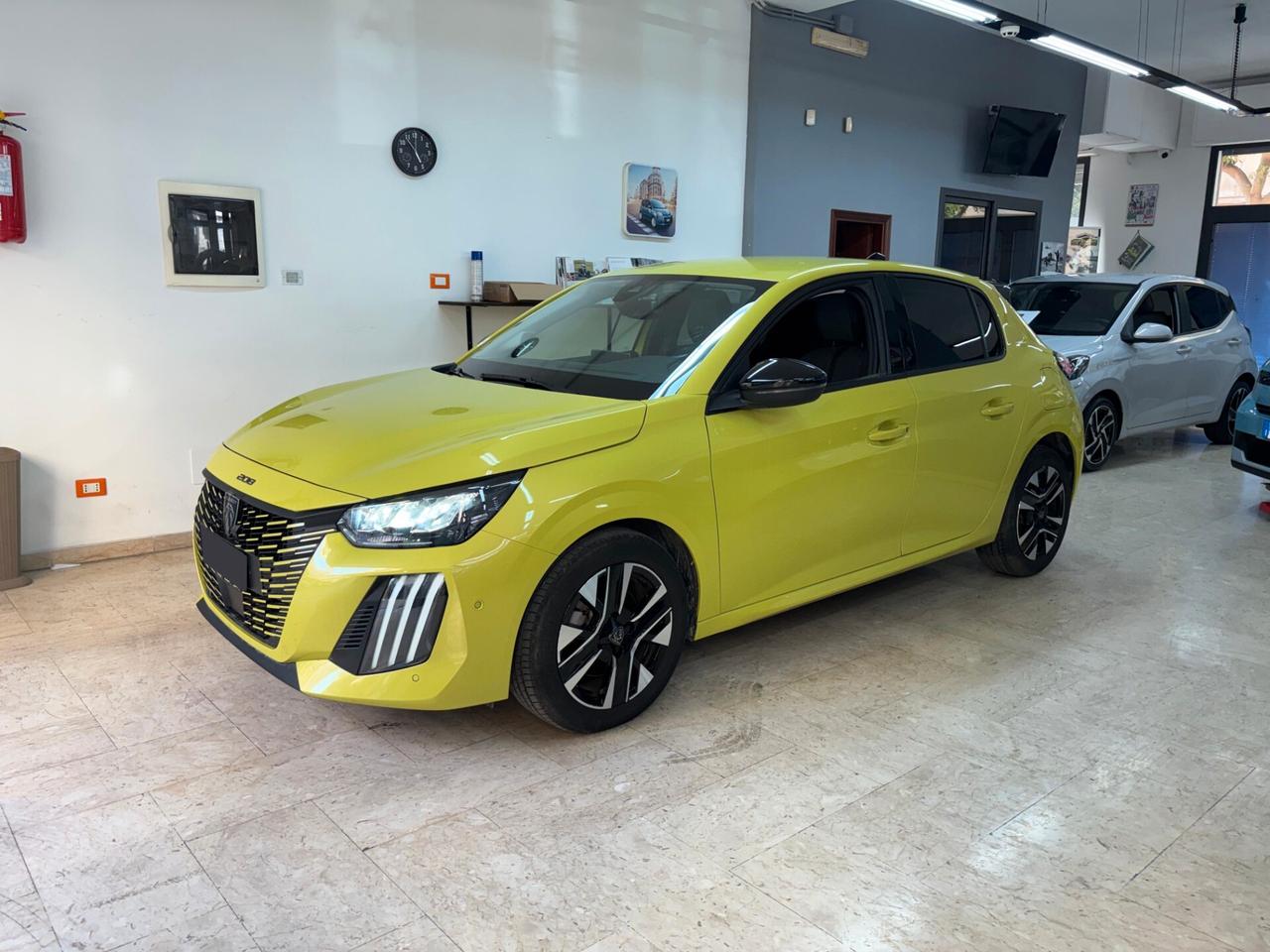 Peugeot 208 Hybrid 110 e-DCS6 Allure My25