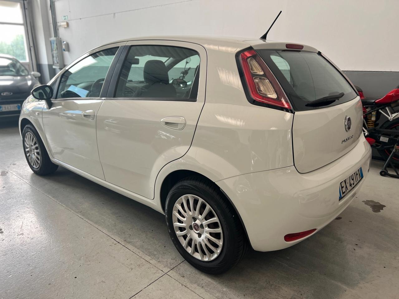 Fiat Punto 1.2 16V 5 porte Young NEOPATENTATI