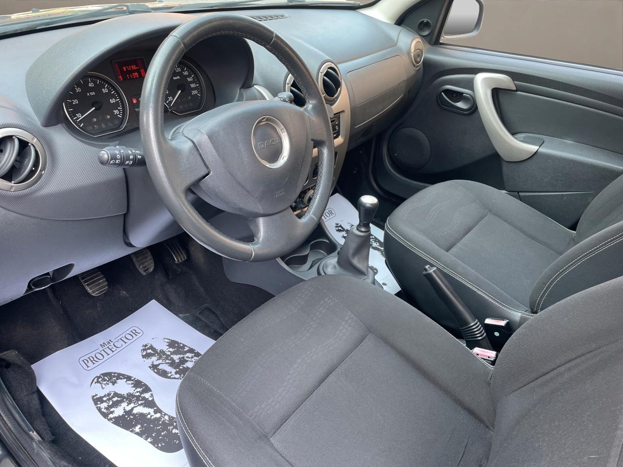 Dacia Sandero NEOPATENTATI - GOMME NUOVE
