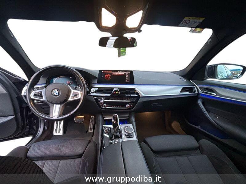 BMW Serie 5 G31 2017 Touring Diese 520d Touring mhev 48V xdrive Msport auto