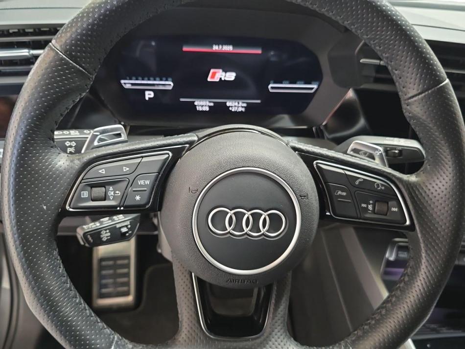 Audi RS3 2.0 TFSI quattro S tronic
