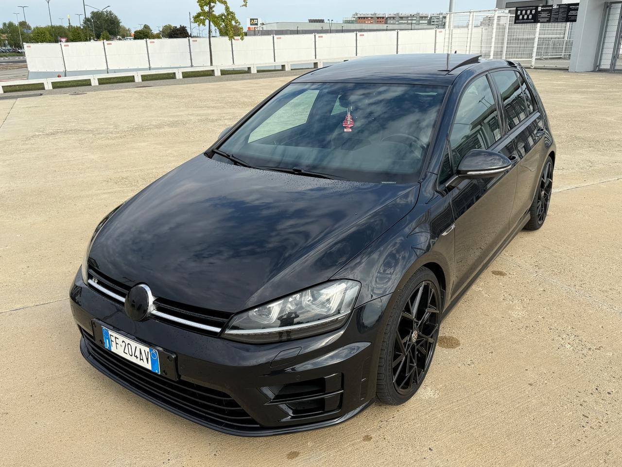 Volkswagen Golf R 2.0 TSI DSG 5p.