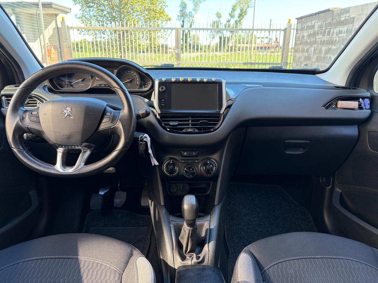 Peugeot 208 BlueHDi 75 5 porte Allure