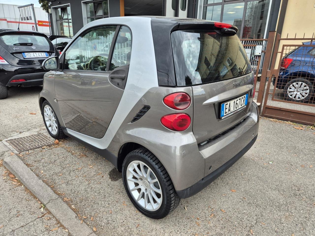 Smart ForTwo 1000 52 kW coupé passion