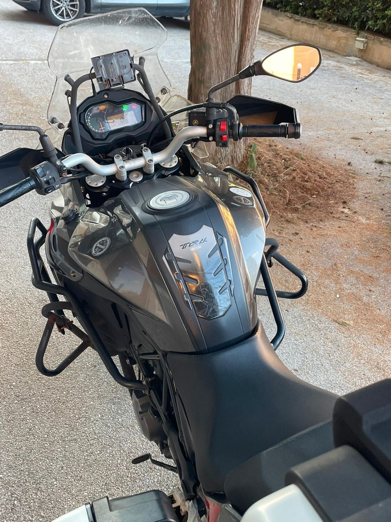 Benelli TRK 502