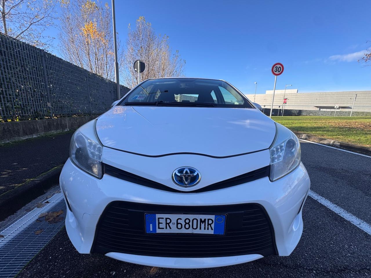 Toyota Yaris 1.5 Hybrid 5 porte Active