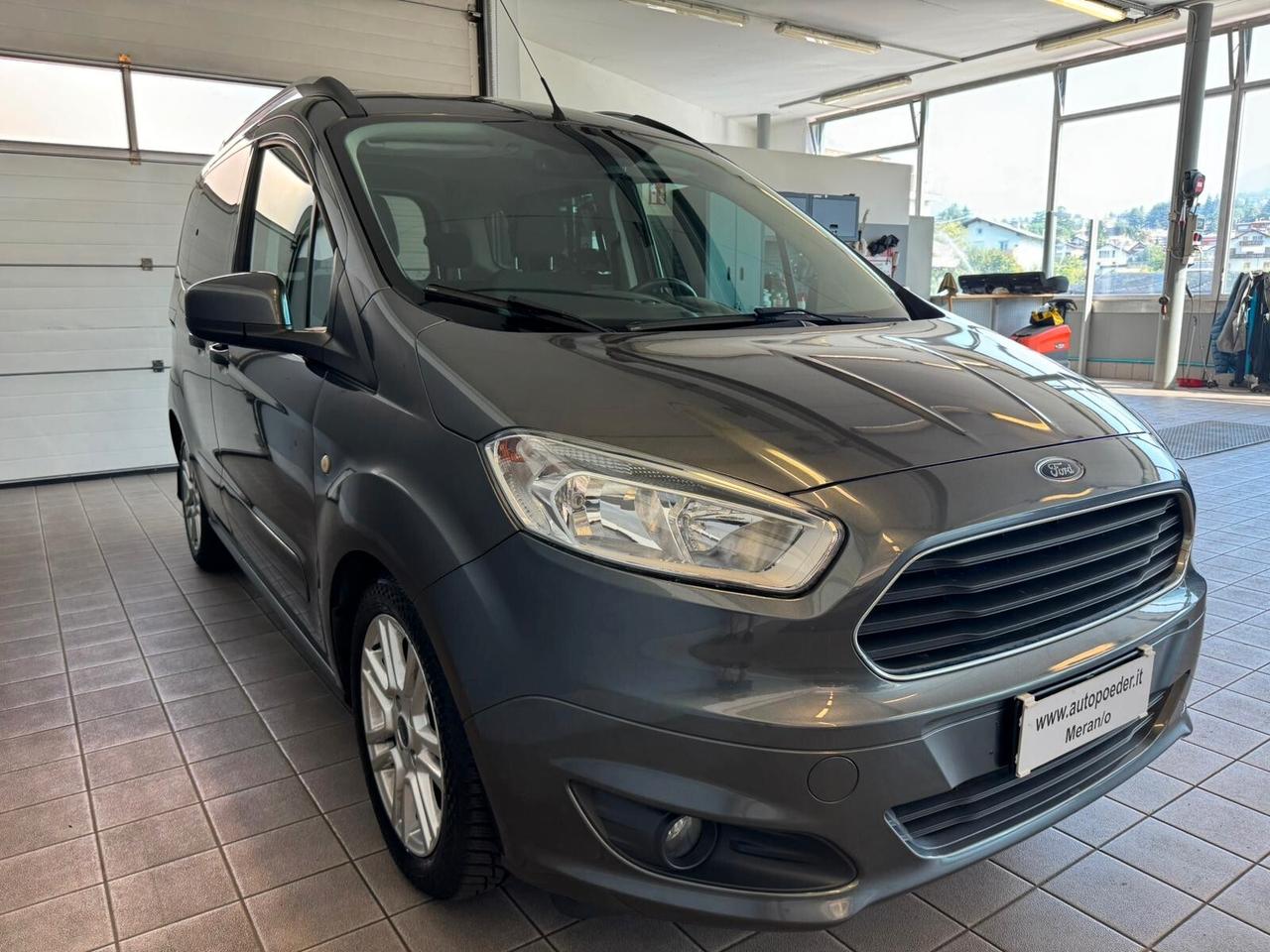 Ford Tourneo Courier 1.5 TDCI 75 CV Titanium