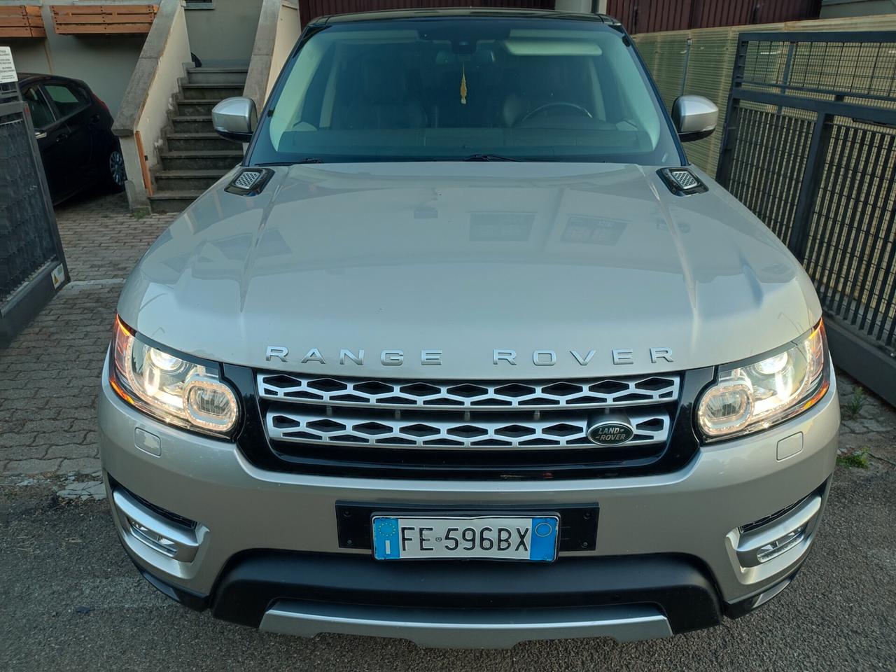 RANGE ROVER SPORT 2016 3.0TDV6 EURO6B COME NUOVA