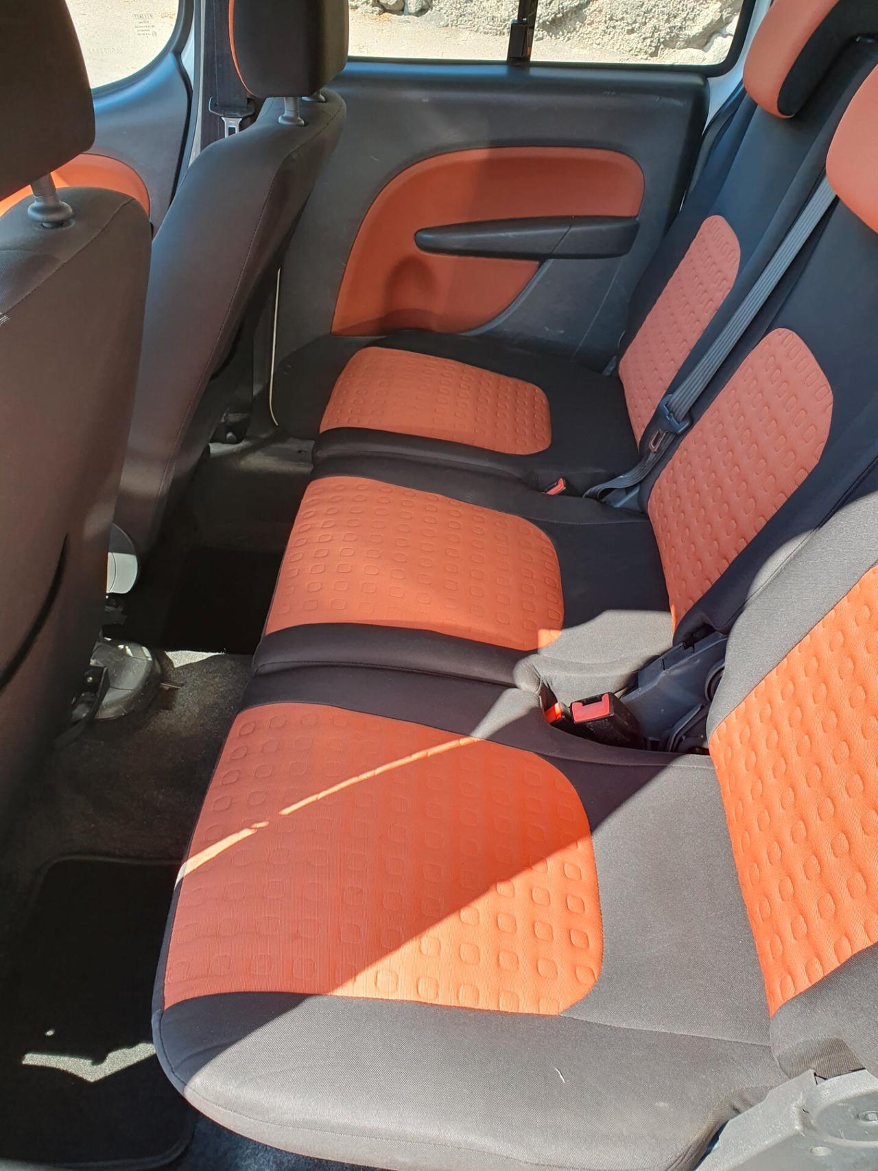 Fiat Doblò 1.3 Multijet 16V 7 posti autovettura introvabile