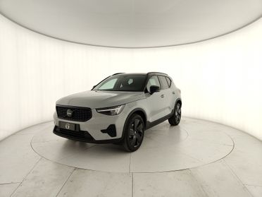 VOLVO XC40 2.0 b3 Plus Black Edition auto
