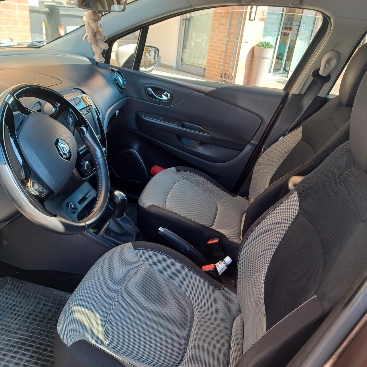 TENUTA IN MODO MANIACALE SEMPRE IN GARAGE CAPTUR 1.5