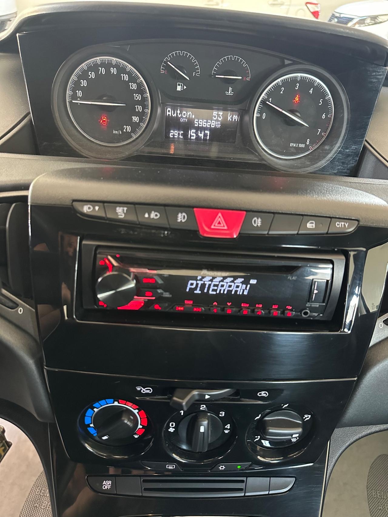 Lancia Ypsilon 1.2 69 CV 5 porte Silver