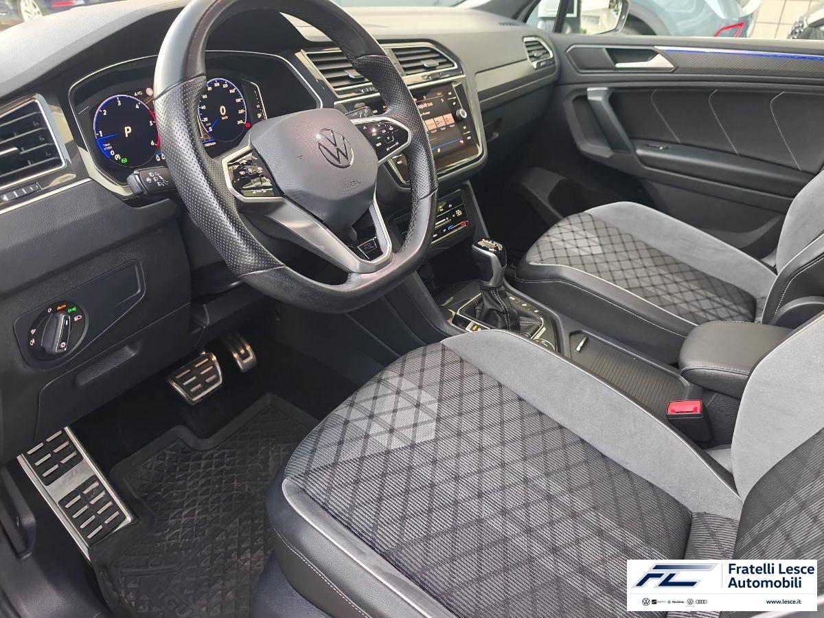 VOLKSWAGEN - Tiguan 2.0 tdi R-Line 4motion 200cv dsg (Esposizione Piano Lago)
