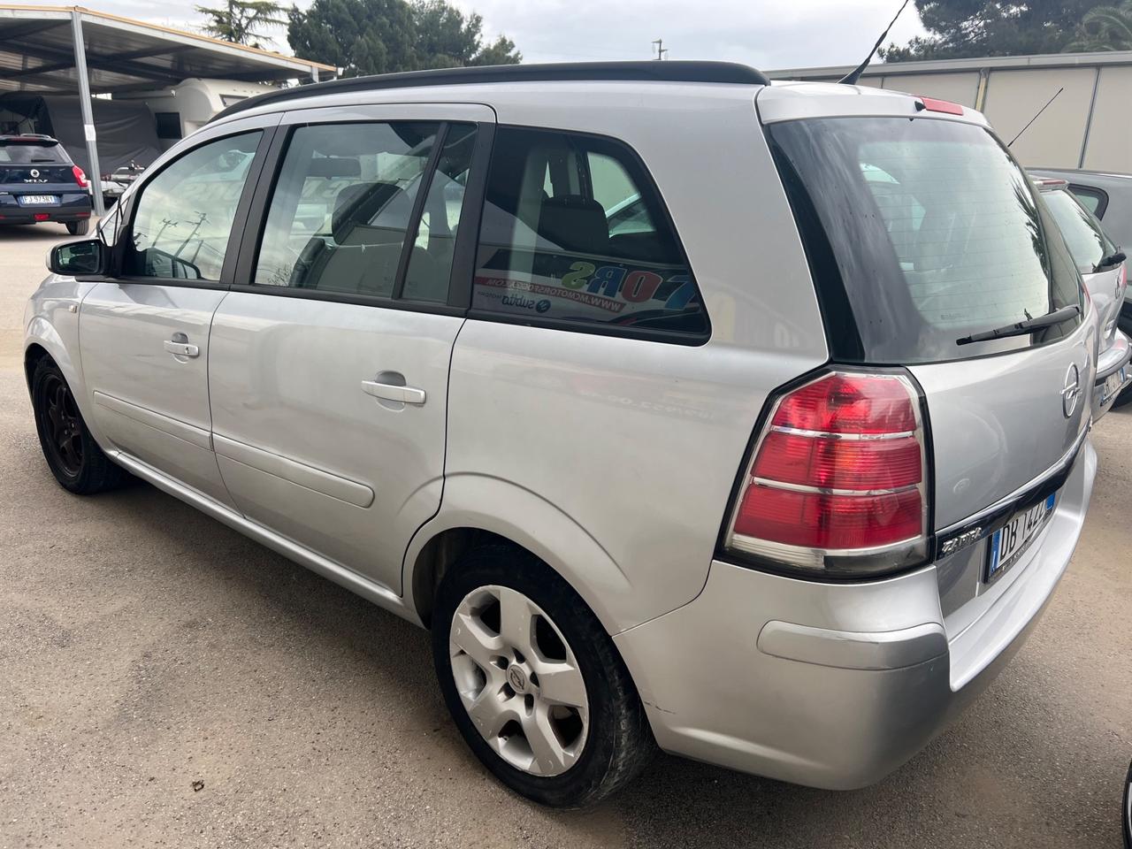 Opel Zafira 1.9 CDTI 120CV Enjoy