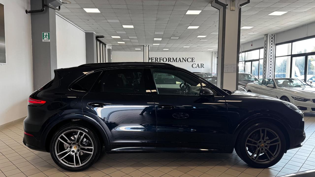 Porsche Cayenne 3.0 V6 Platinum Edition